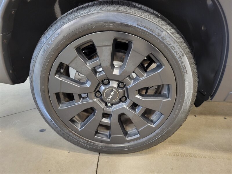 Used 2023 Honda Passport EX-L image 16