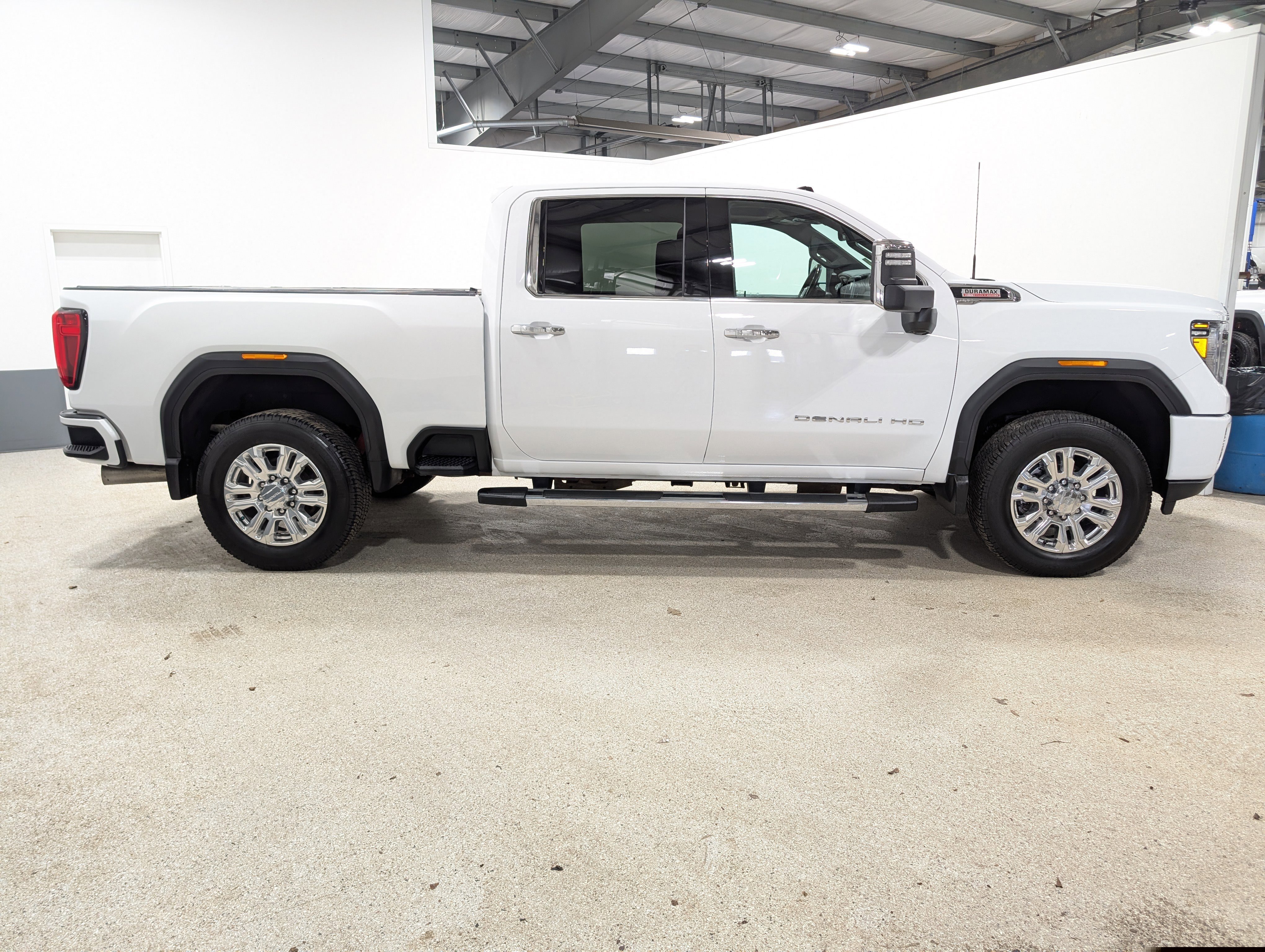 Used 2020 GMC Sierra 2500 Denali w/ Denali Ultimate Package AWD/4WD image 2