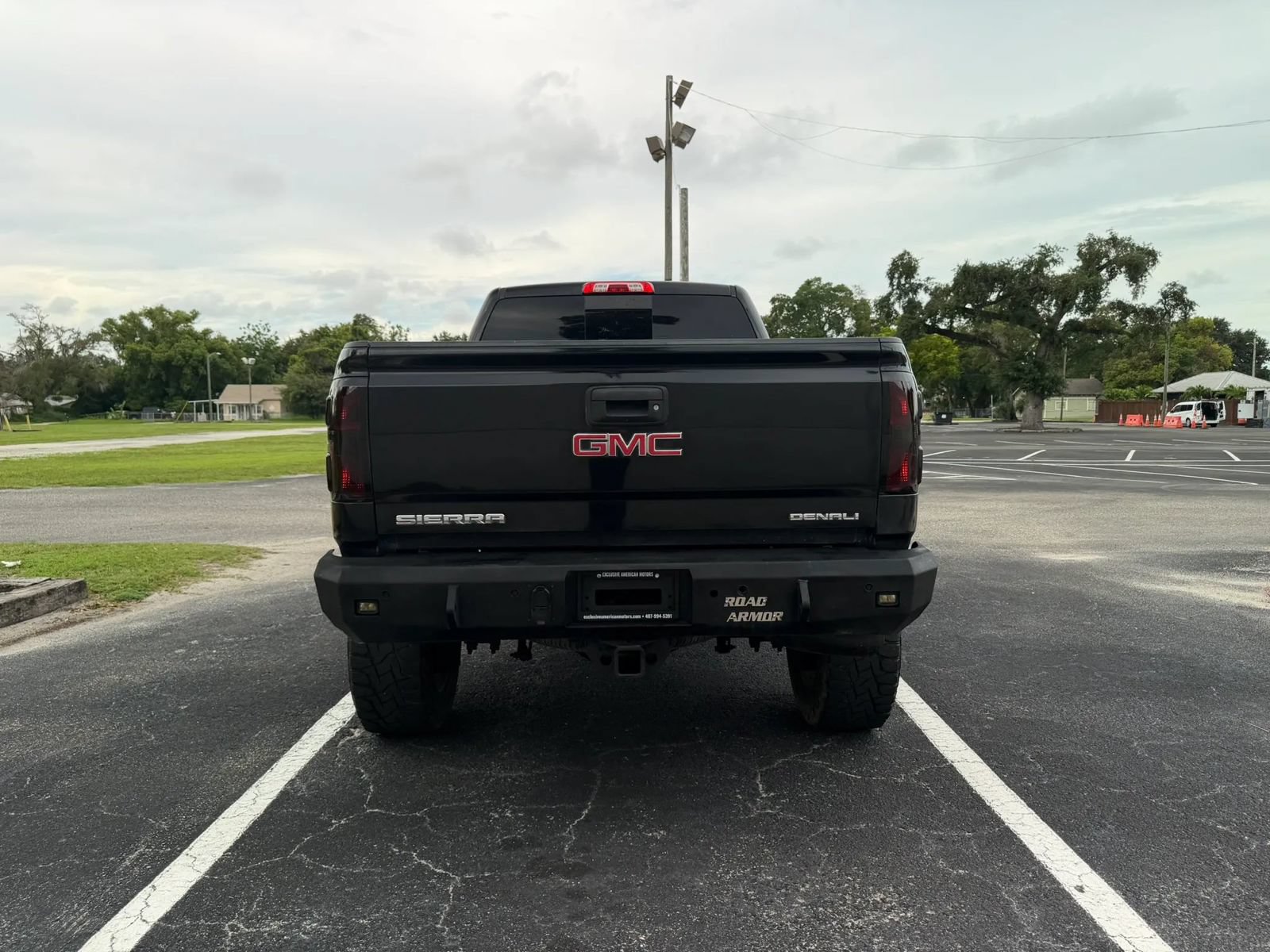 Used 2016 GMC Sierra 2500 Denali w/ Duramax Plus Package AWD/4WD image 6