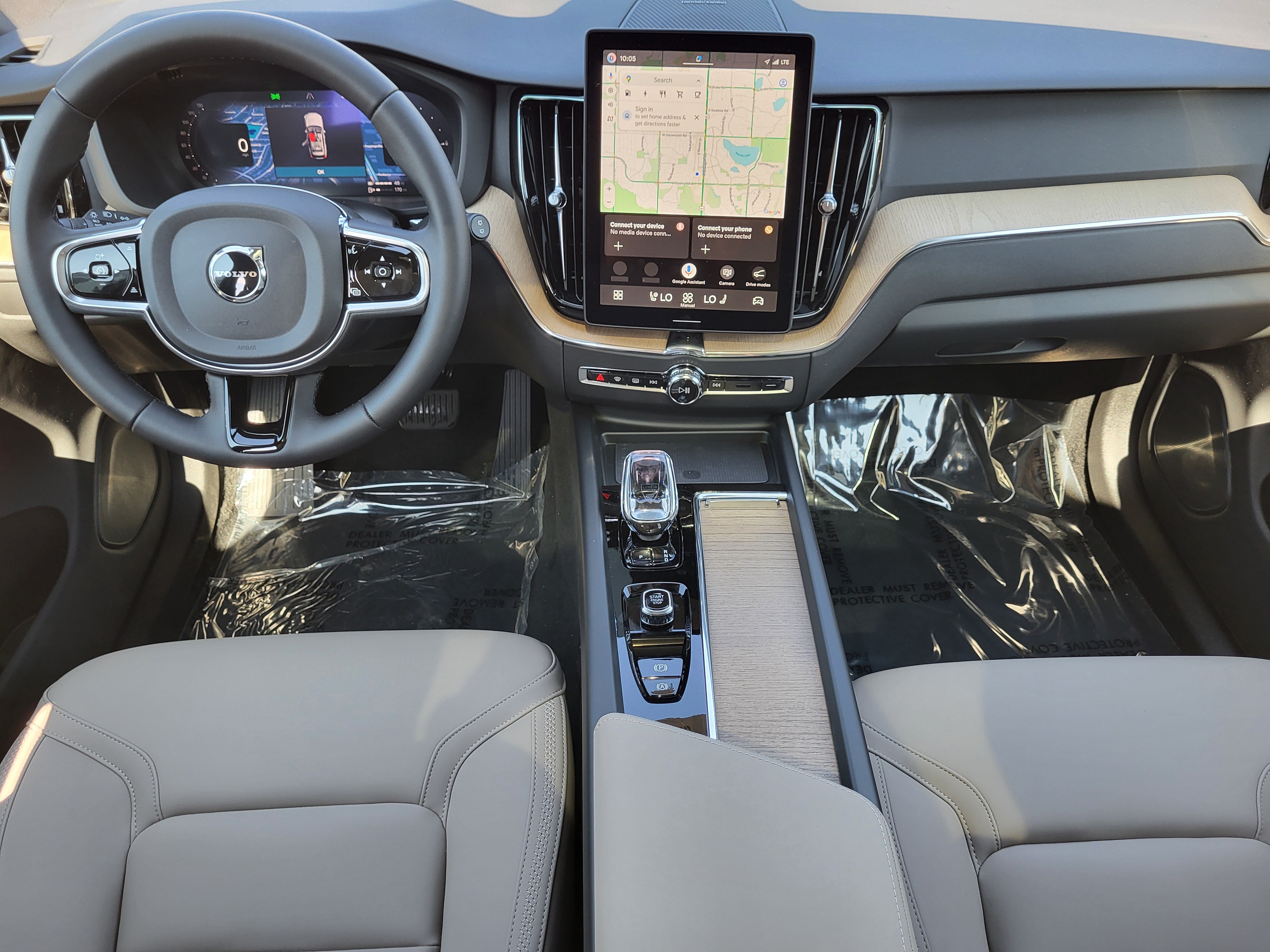 New 2026 Volvo XC60 T8 Plus w/ Protection Package Premier AWD/4WD image 18