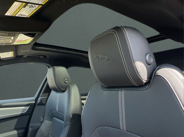 New 2026 Jaguar F-PACE R-Dynamic S image 15