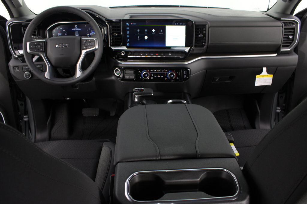 New 2026 Chevrolet Silverado 1500 RST w/ Redline Edition AWD/4WD image 9