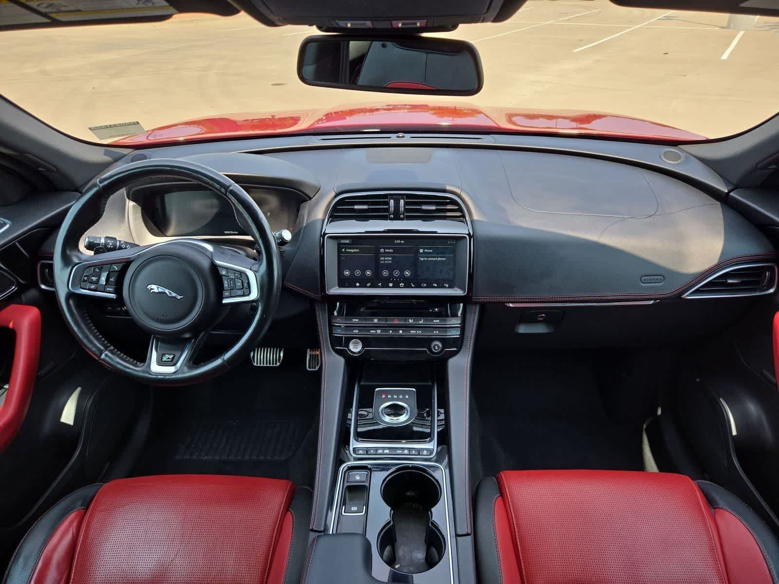 Used 2017 Jaguar F-PACE R-Sport AWD/4WD image 13