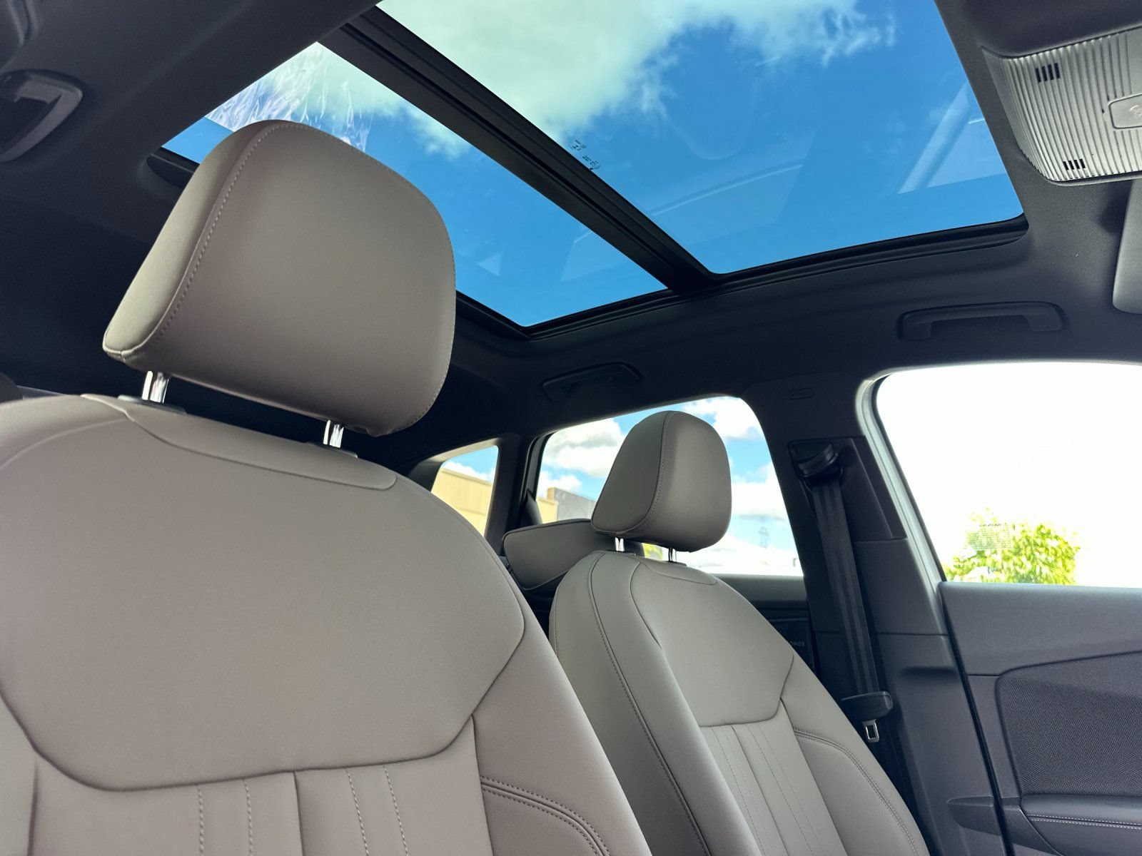 New 2026 Audi Q3 quattro 2.0T AWD/4WD image 16