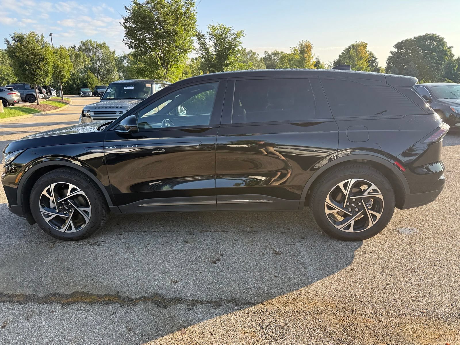 Used 2024 Lincoln Nautilus Premier w/ Equipment Group 102A AWD/4WD image 8