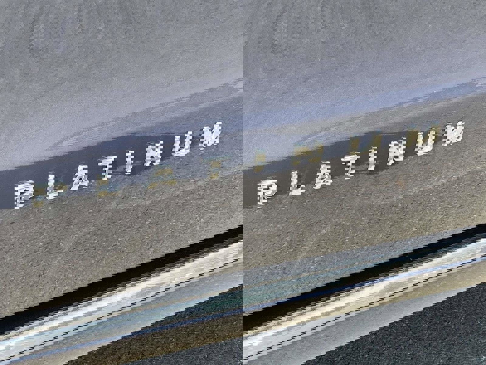 Used 2022 Ford Expedition Platinum RWD image 13