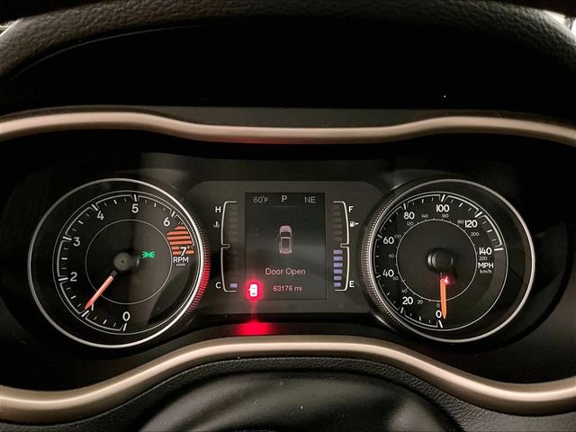 Used 2016 Jeep Cherokee Sport AWD/4WD image 19