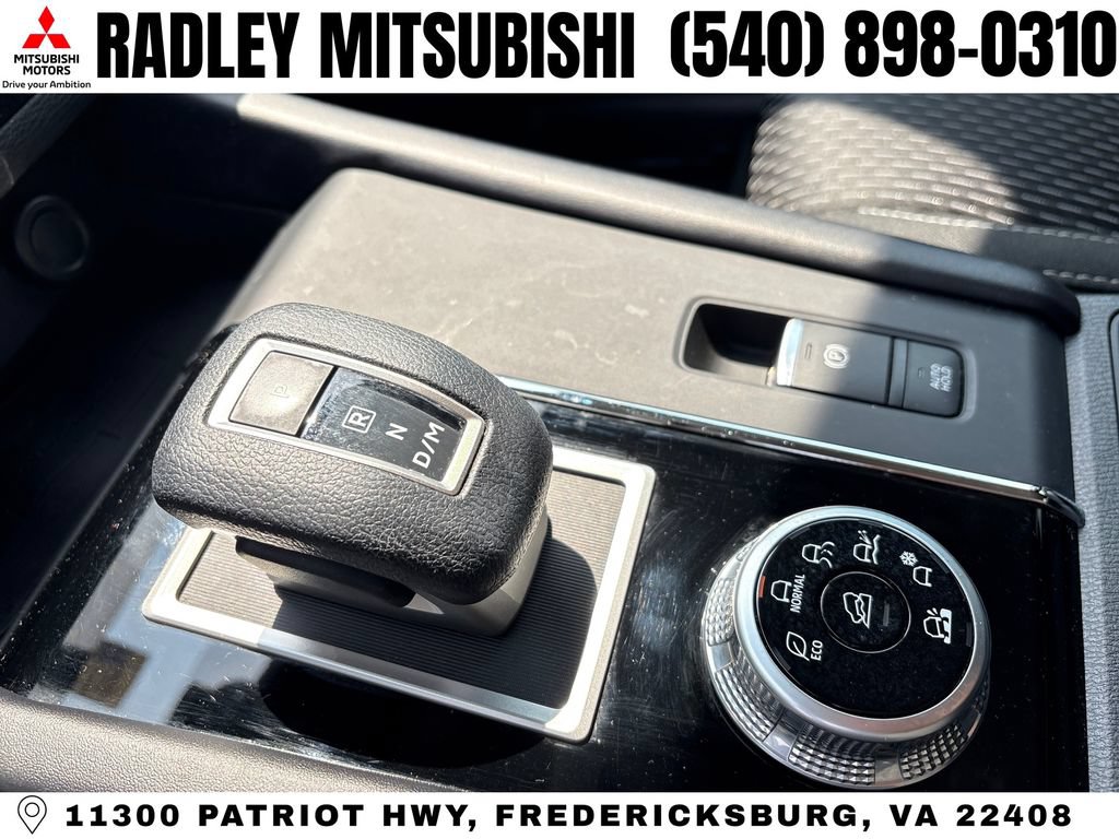 Used 2022 Mitsubishi Outlander ES AWD/4WD image 11