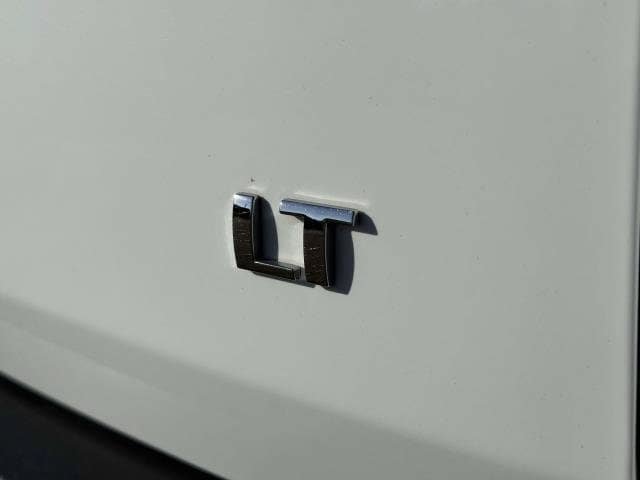 Used 2023 Chevrolet Traverse LT FWD image 7