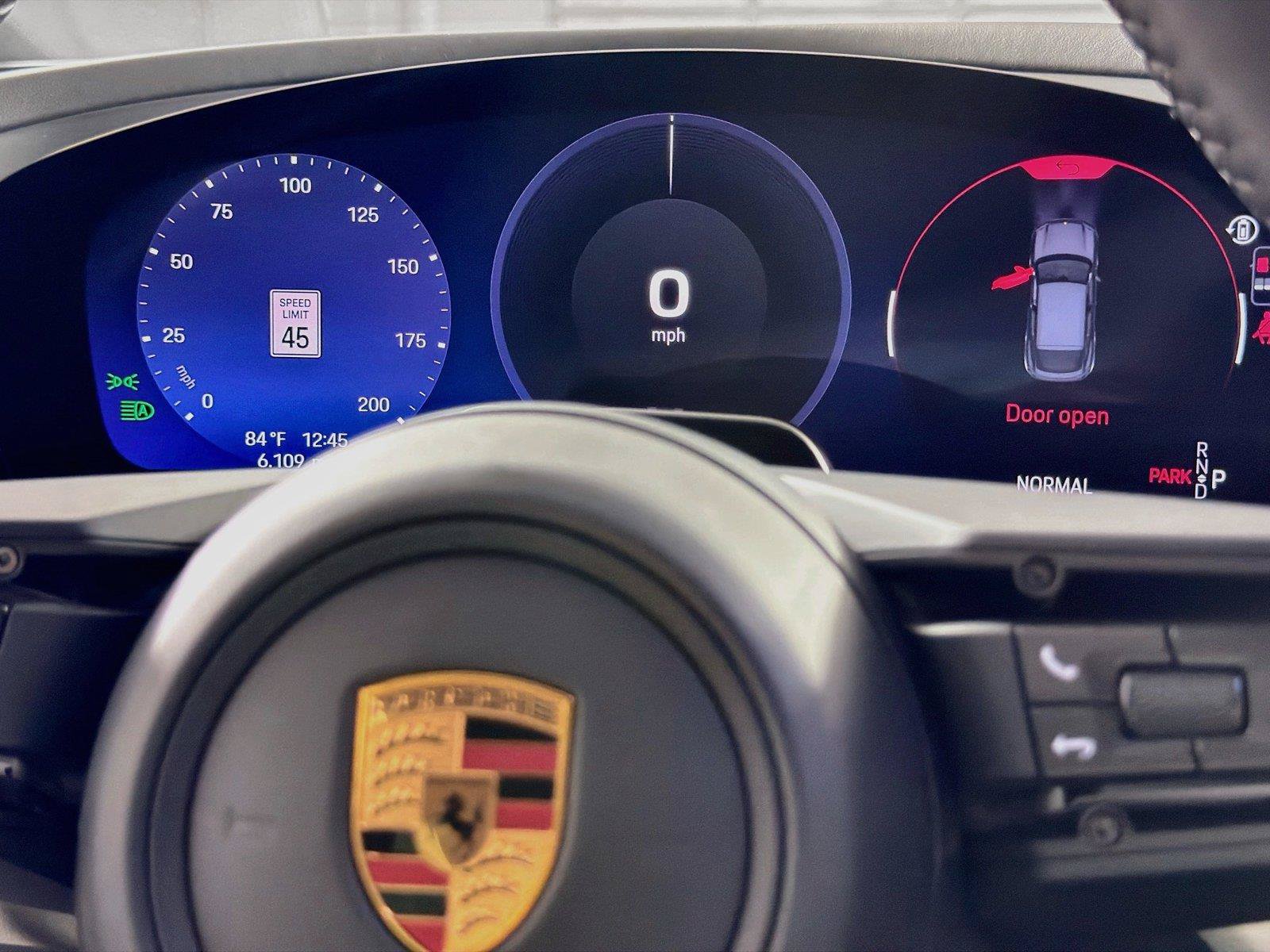 Certified 2026 Porsche Macan Electric RWD image 19