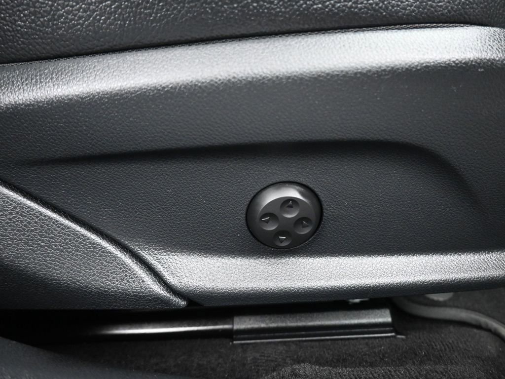 Used 2021 Mercedes-Benz C 300 4MATIC Sedan image 44