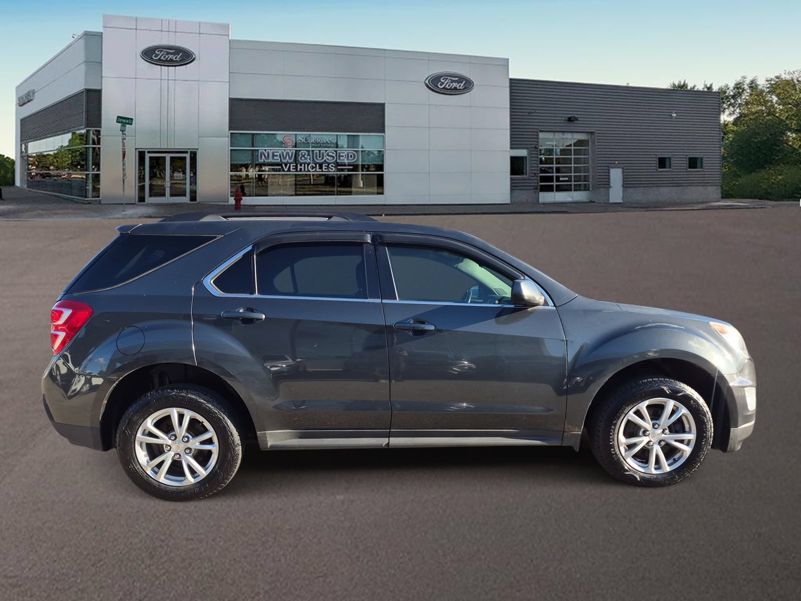 Used 2017 Chevrolet Equinox LT FWD image 10