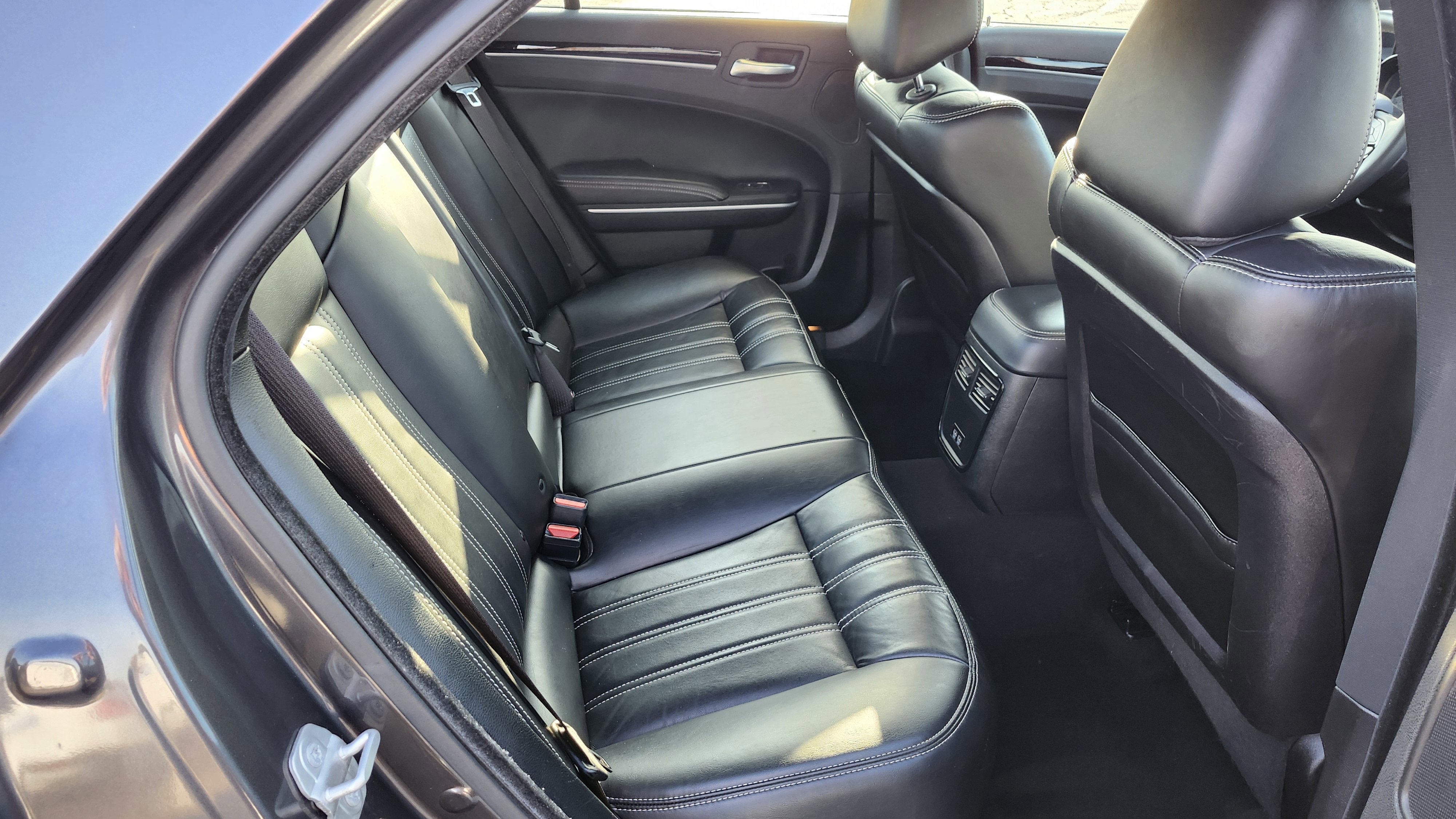 Used 2023 Chrysler 300 S image 19