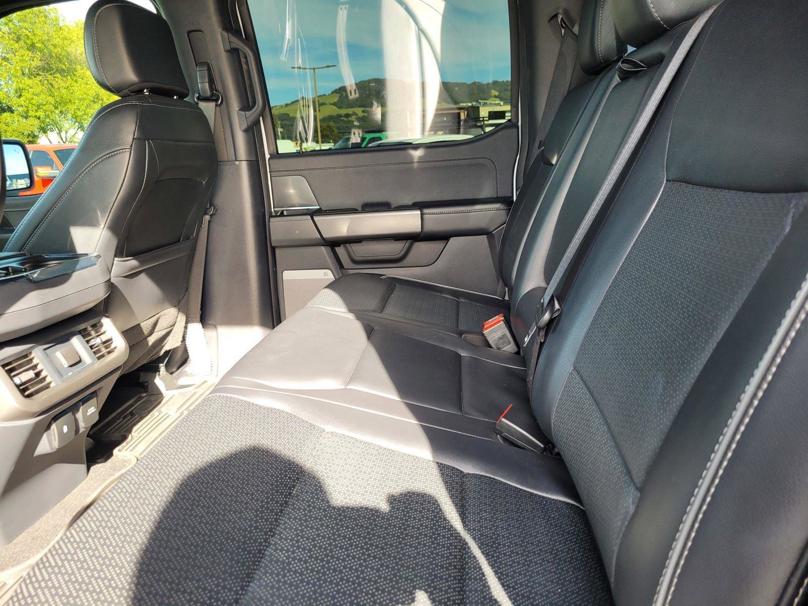 Used 2024 Ford F150 Lariat w/ FX4 Off-Road Package image 16