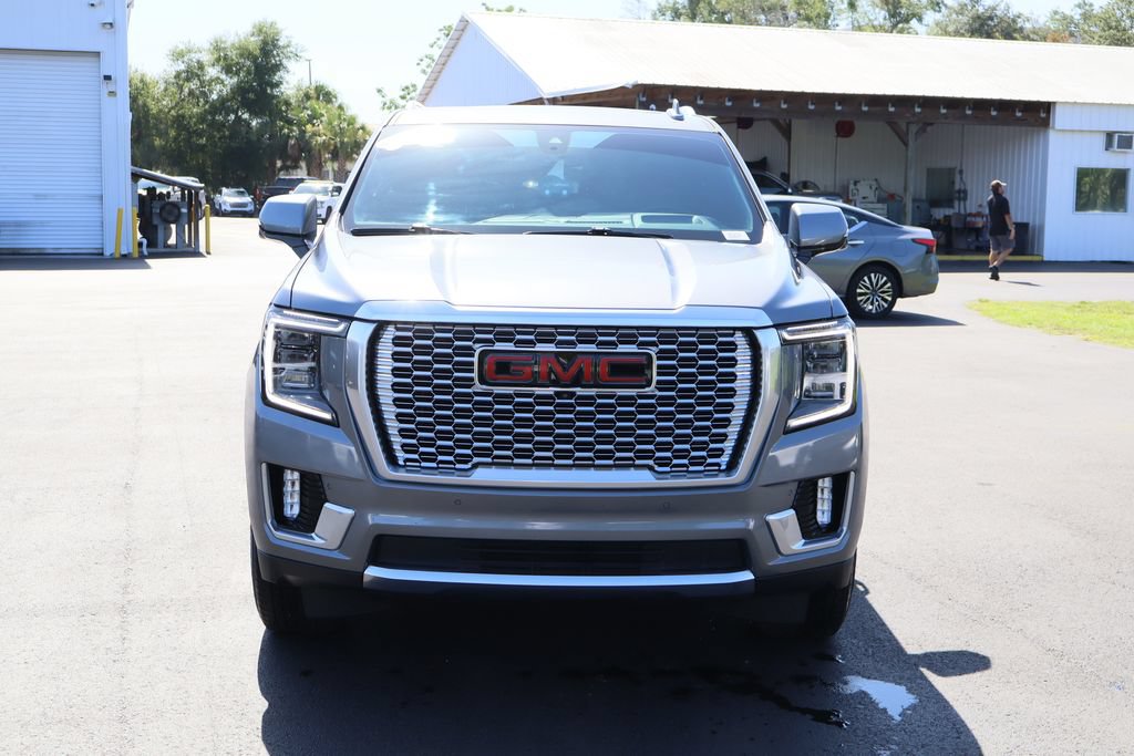 Certified 2021 GMC Yukon XL Denali w/ LPO, Illumination Package AWD/4WD image 4
