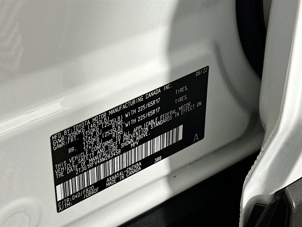 Used 2022 Toyota RAV4 LE AWD/4WD image 32