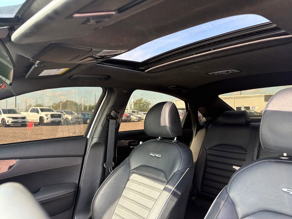 Certified 2024 Kia Forte GT-Line w/ GT-Line Premium Package image 16