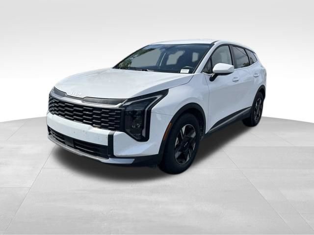 Certified 2026 Kia Sportage LX FWD image 4