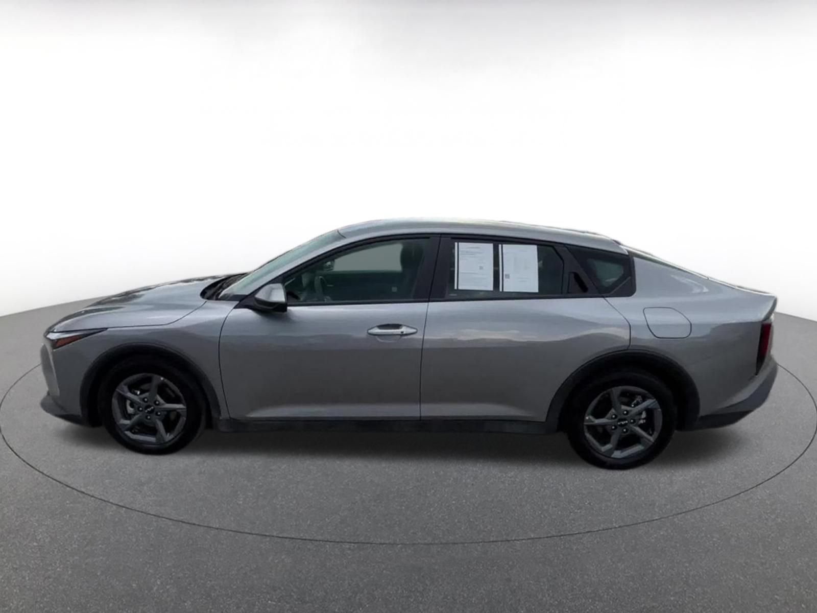 Used 2025 Kia K4 FWD image 9