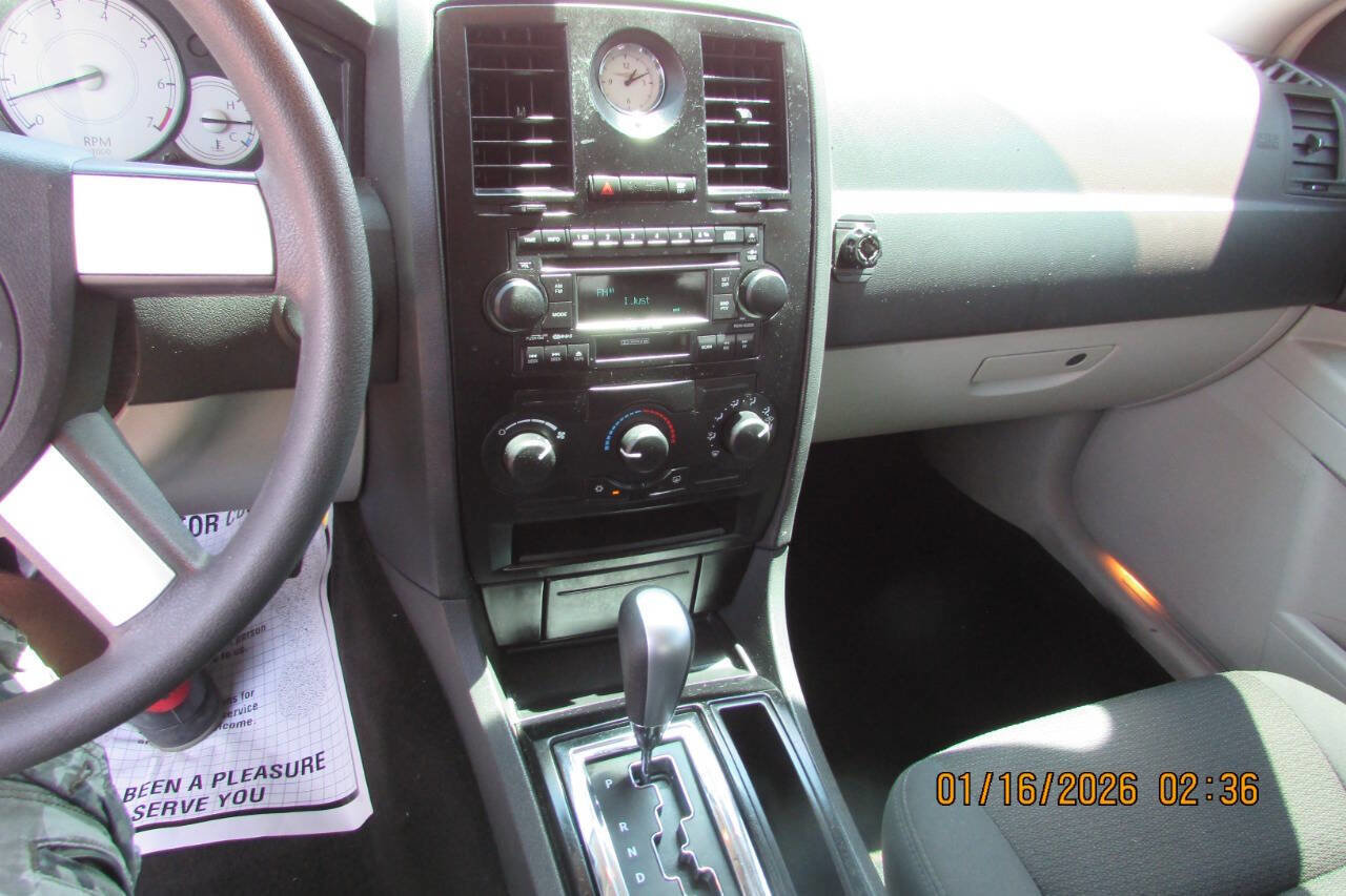 Used 2006 Chrysler 300 w/ Sound Group RWD image 33