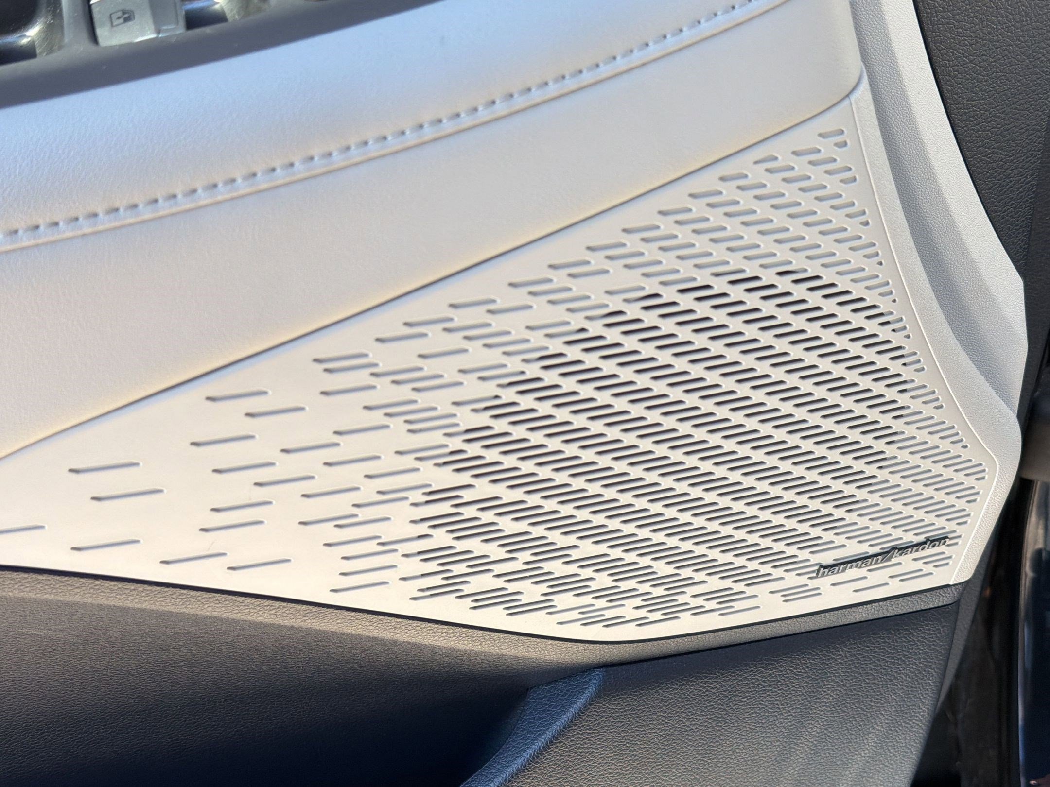 Used 2023 Hyundai Palisade Limited w/ Cargo Package AWD/4WD image 25