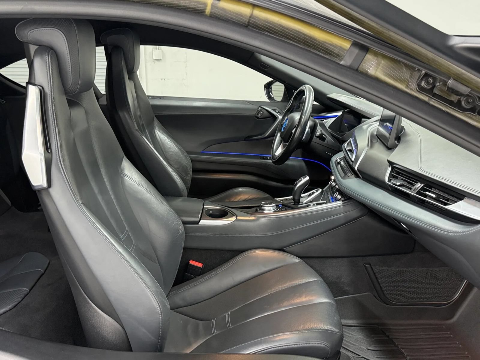 Used 2016 BMW i8 AWD/4WD image 12