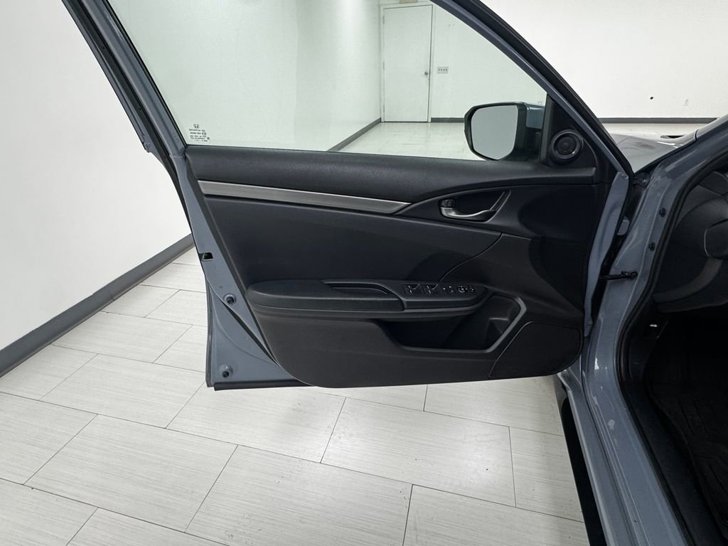 Used 2020 Honda Civic Sport image 9