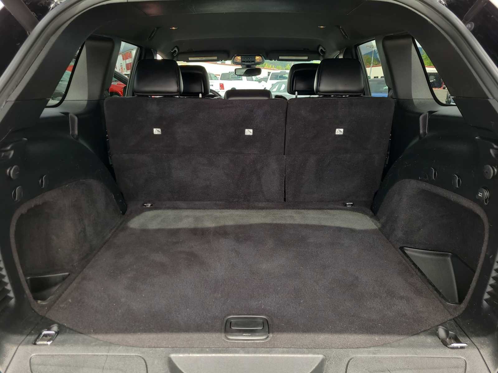 Used 2017 Jeep Grand Cherokee Altitude image 27