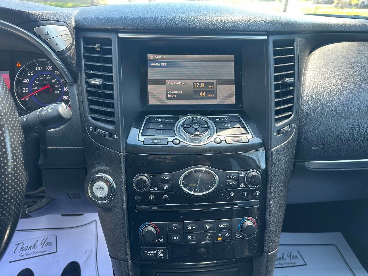 Used 2010 INFINITI FX35 AWD w/ Premium Pkg image 13