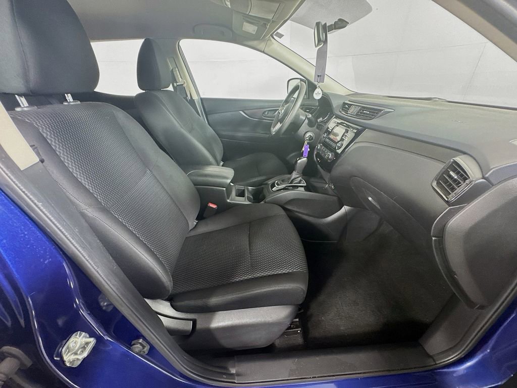 Used 2018 Nissan Rogue Sport S w/ S Appearance Package FWD image 32