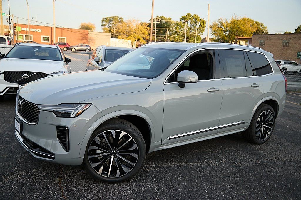 New 2026 Volvo XC90 B6 Plus w/ Protection Package Premier image 3