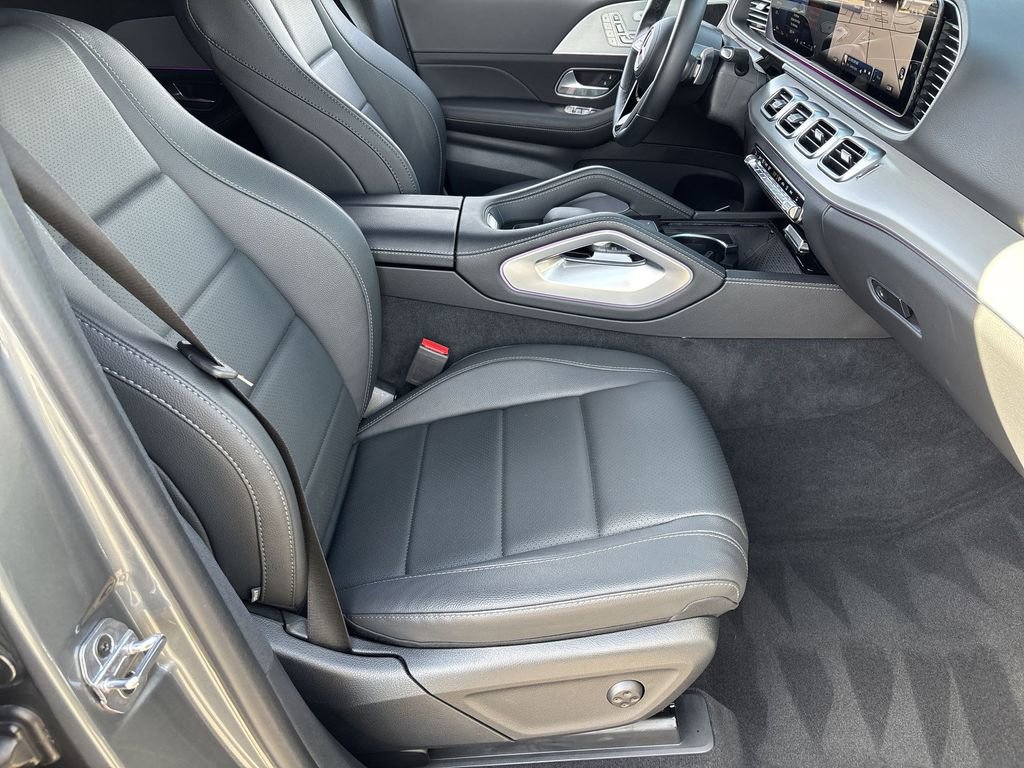 Used 2025 Mercedes-Benz GLE 350 4MATIC image 29