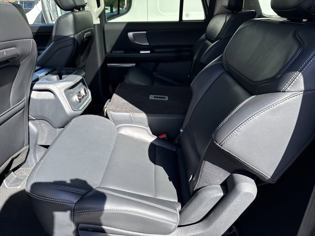 Used 2025 Ford Expedition Max Platinum image 14