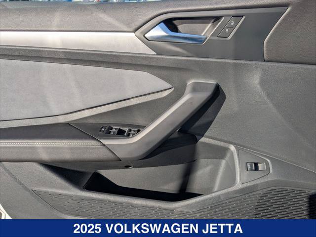 New 2025 Volkswagen Jetta SE FWD image 10