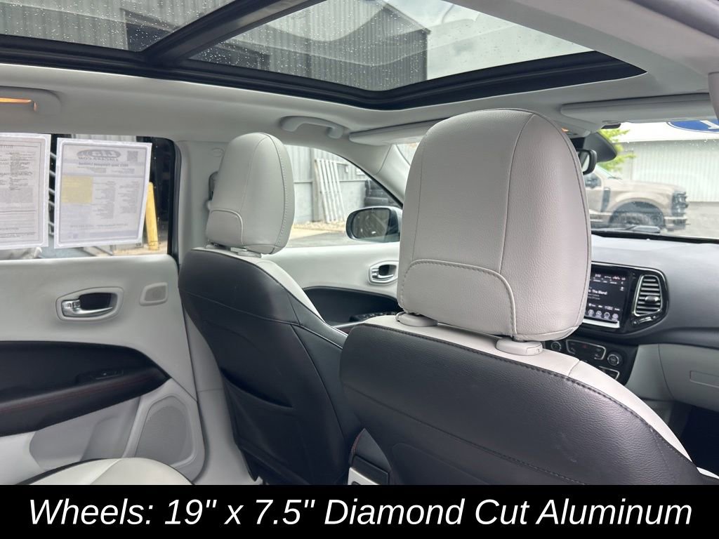Used 2021 Jeep Compass Limited w/ Sun and Sound Group AWD/4WD image 35