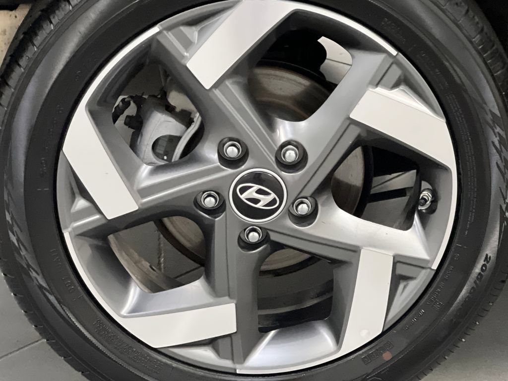 Used 2025 Hyundai Venue SEL FWD image 65