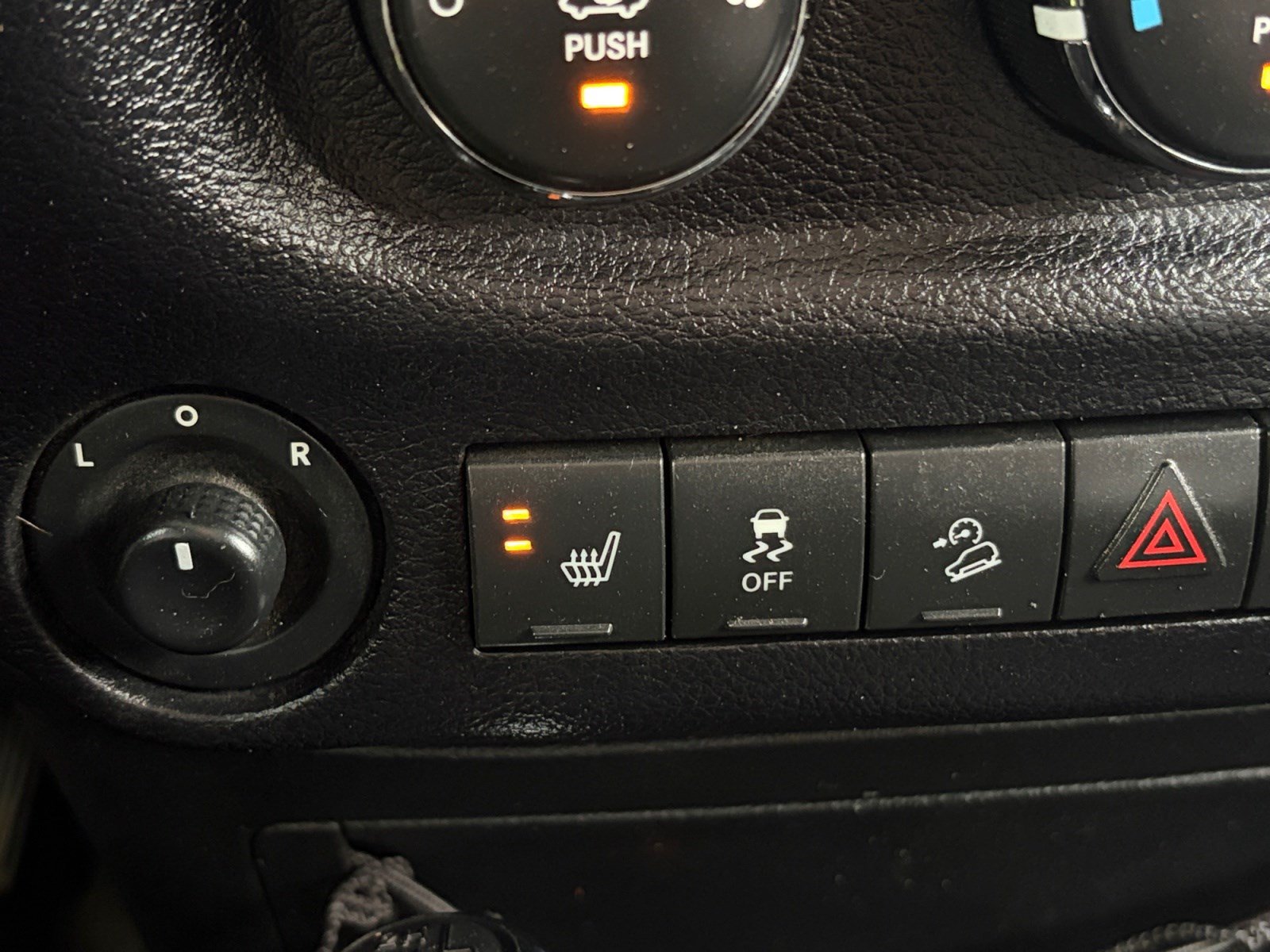 Used 2017 Jeep Wrangler Unlimited Sahara AWD/4WD image 19