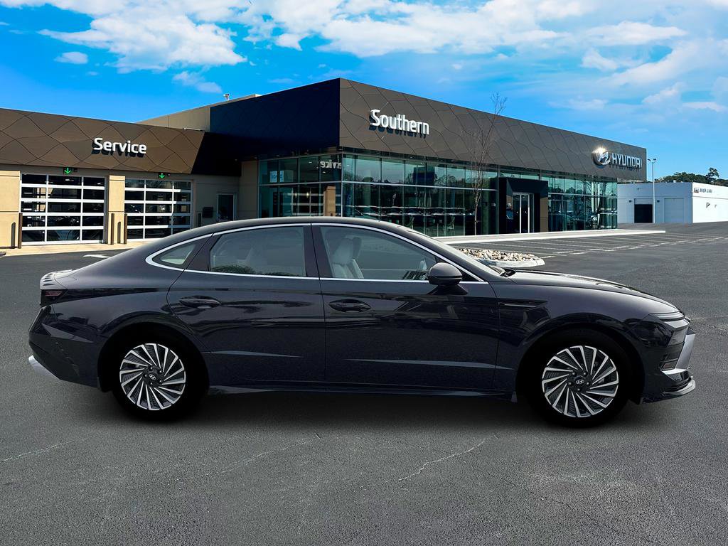 New 2026 Hyundai Sonata Limited FWD image 10