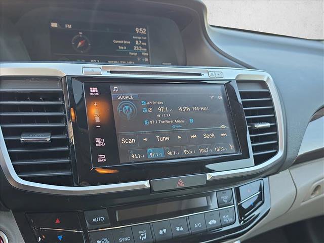 Used 2017 Honda Accord EX-L image 11