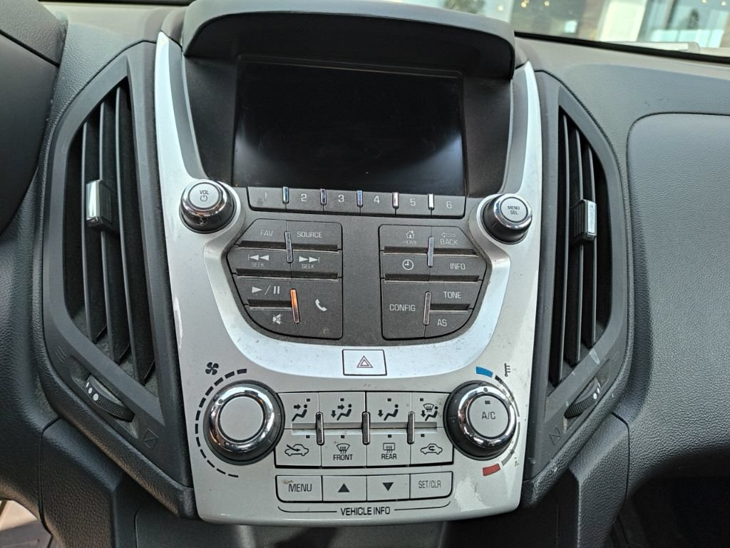 Used 2016 Chevrolet Equinox LS FWD image 13