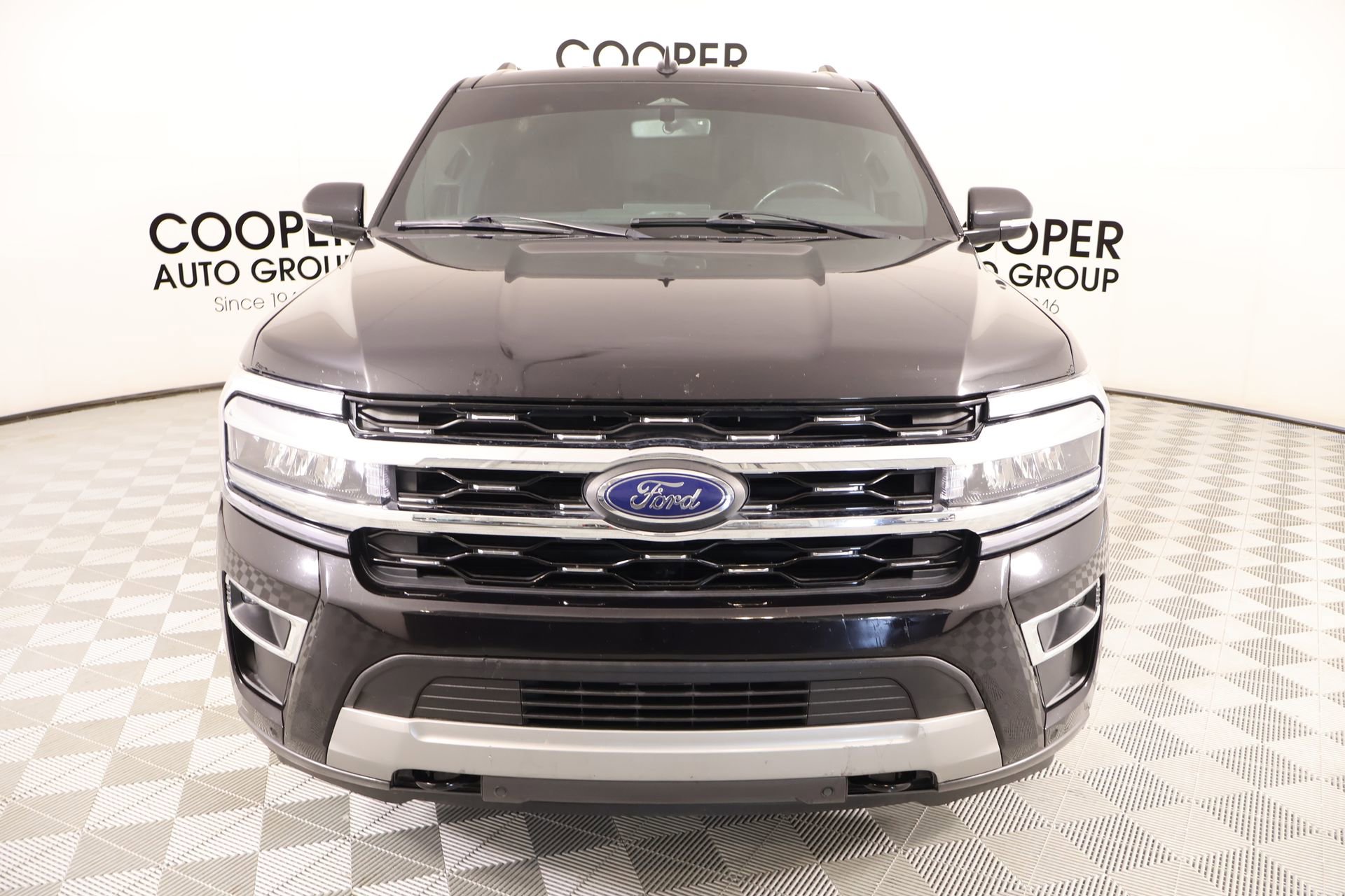 Used 2022 Ford Expedition Limited AWD/4WD image 10