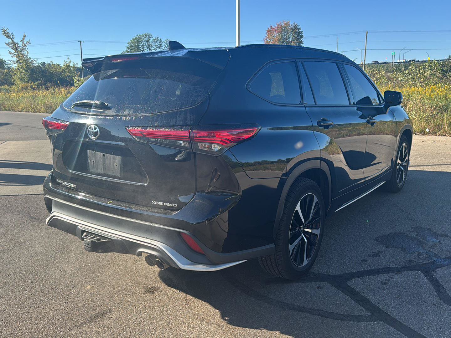 Used 2021 Toyota Highlander XSE AWD/4WD image 5