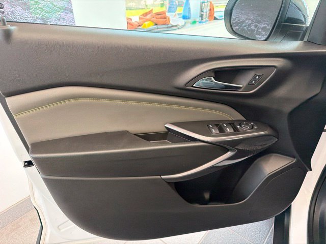Certified 2024 Chevrolet Trax ACTIV w/ Sunroof Package FWD image 16