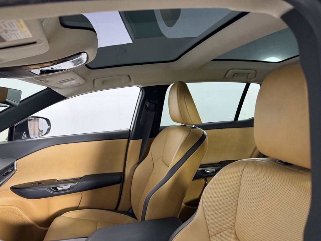 Used 2024 Lexus RZ 300e Premium image 23