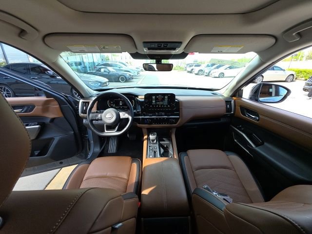 Used 2025 Nissan Pathfinder Platinum w/ Cargo Package FWD image 26