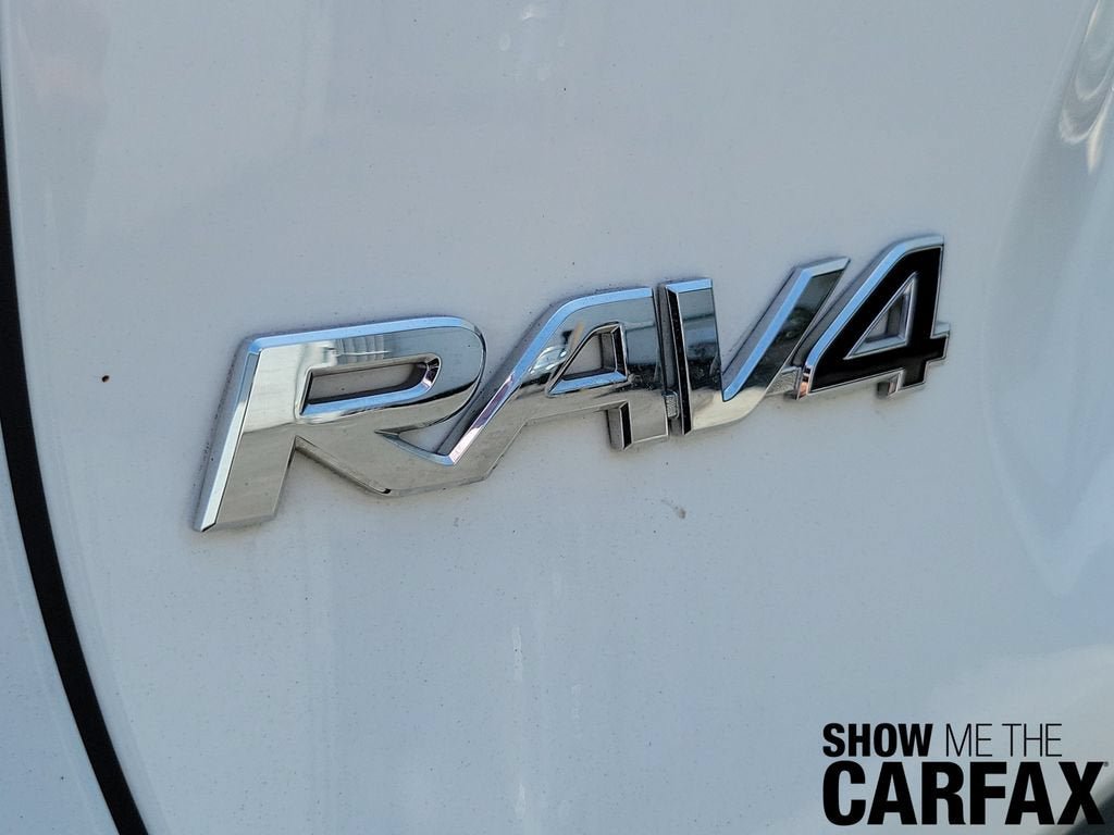 Used 2019 Toyota RAV4 XLE AWD/4WD image 7