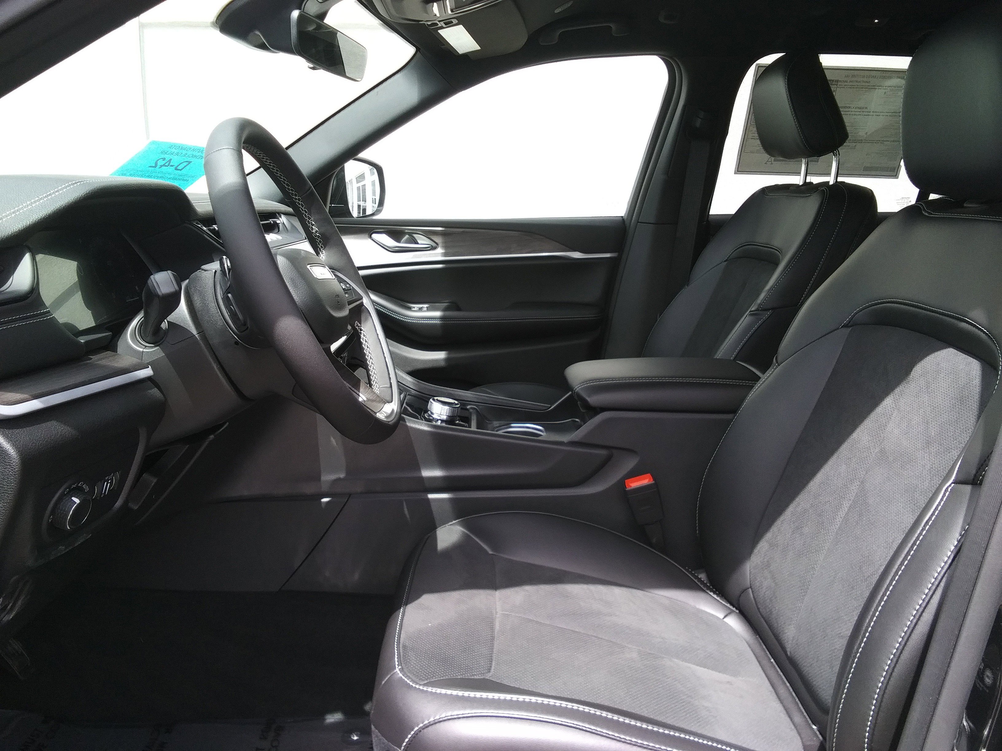 New 2026 Jeep Grand Cherokee Altitude AWD/4WD image 14