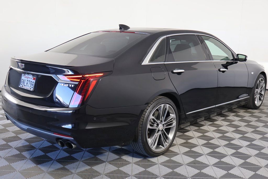 Used 2019 Cadillac CT6 Platinum w/ LPO, Exterior Accent Package image 3