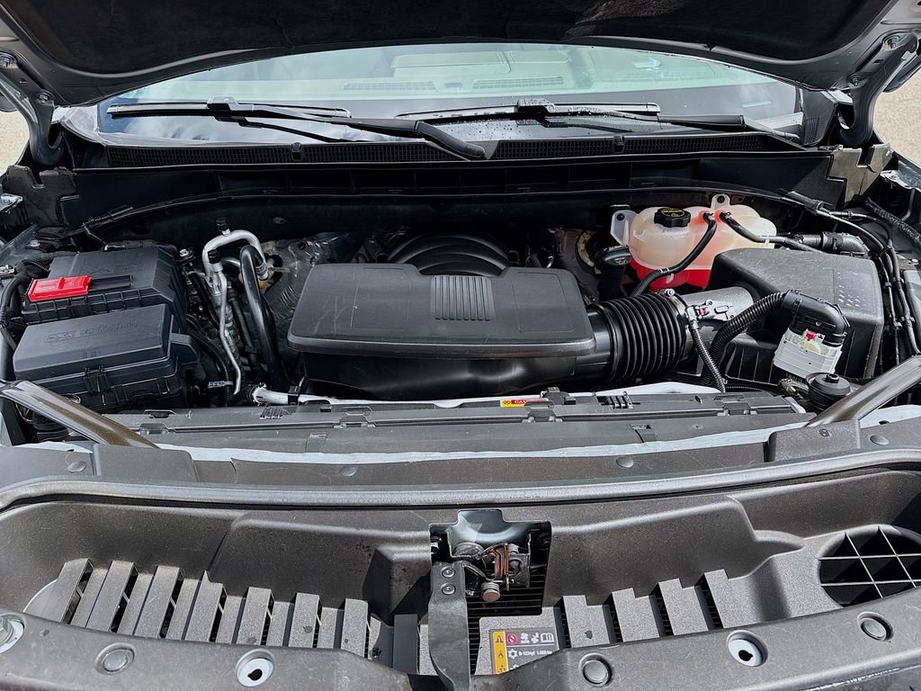 Used 2025 GMC Yukon Elevation AWD/4WD image 32