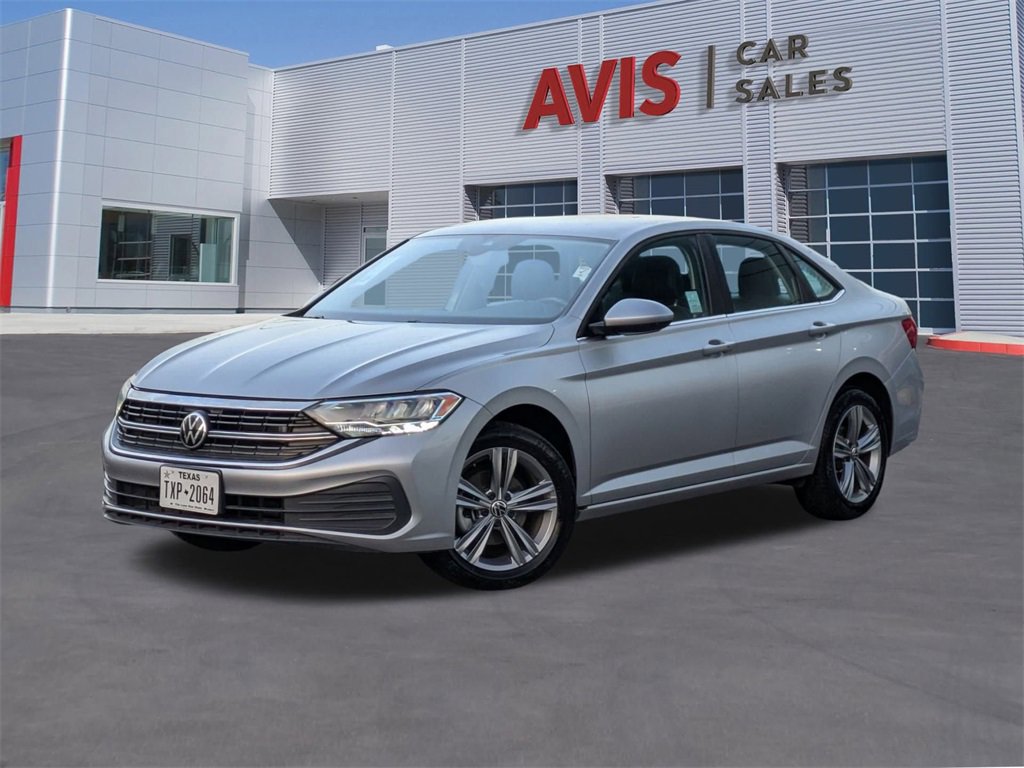 Used 2024 Volkswagen Jetta SE image 1